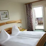 Haus Rosenauer & 3* Nussdorf am Attersee