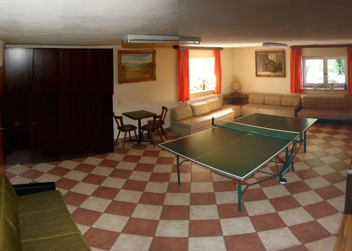 Konukevi Haus Rosenauer & Nussdorf am Attersee